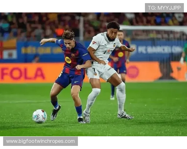 巴萨近期表现回暖,但隐患持续累积对争冠形势形成制约 巴萨近期表现回暖,但隐患持续累积对争冠形势形成制约