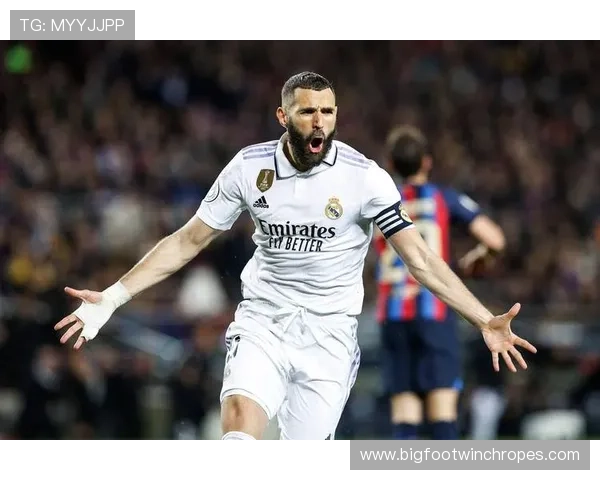 本泽马与C罗：终结方式与战术角色差异解析