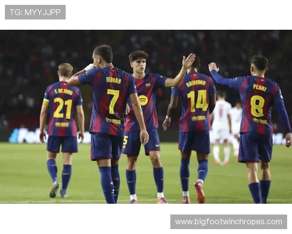 巴萨依赖青训，是传承优势还是阵容困境下的无奈选择？