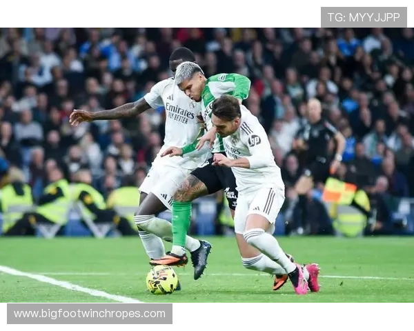 皇马关键战表现波动：对赛季争冠形势形成阶段性考验